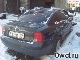 Битый автомобиль Volkswagen Passat