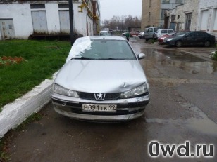 Битый автомобиль Peugeot 406