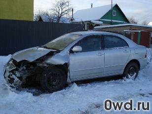 Битый автомобиль Toyota Corolla