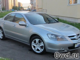 Битый автомобиль Honda Legend