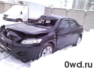 Битый автомобиль Toyota Corolla