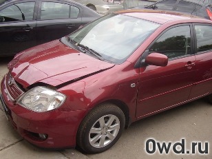 Битый автомобиль Toyota Corolla