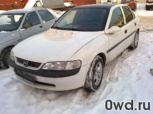 Битый автомобиль Opel Vectra