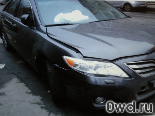 Битый автомобиль Toyota Camry