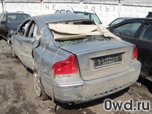 Битый автомобиль Volvo S60