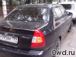 Битый автомобиль Hyundai Accent