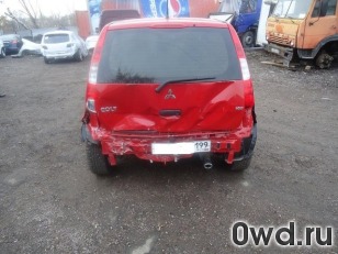 Битый автомобиль Mitsubishi Colt