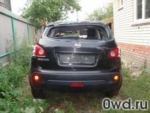 Битый автомобиль Nissan Qashqai