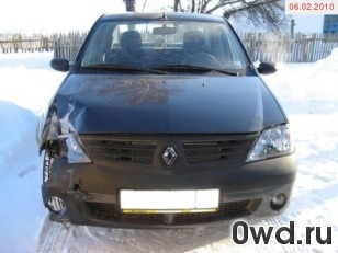 Битый автомобиль Renault Logan